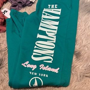 Brand new hamptons sweats size small